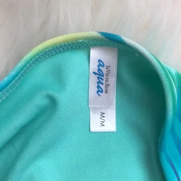 La Vie En Rose Aqua bikini size medium - Picture 4 of 4